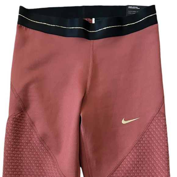 The Nike Pro Tight Fit Training Leggings in Rust S - Picture 4 of 12